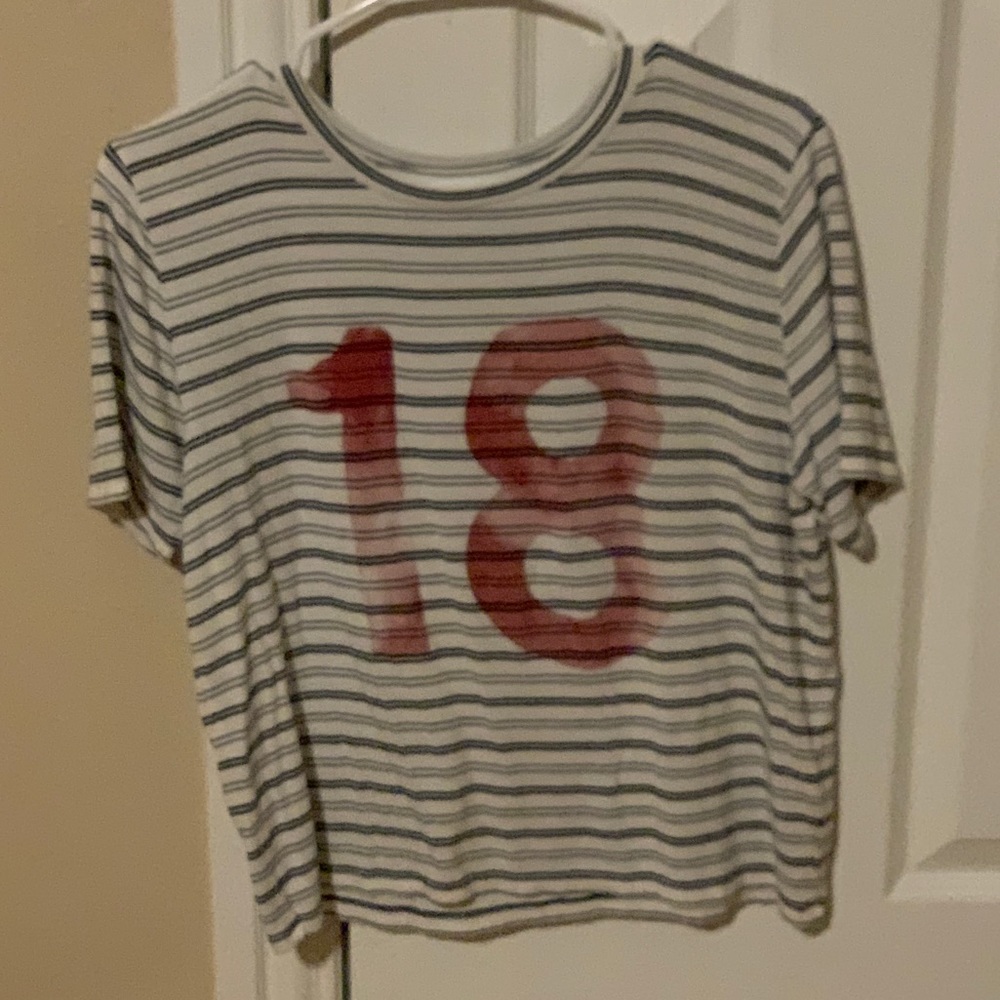 18 Stripped Tee
